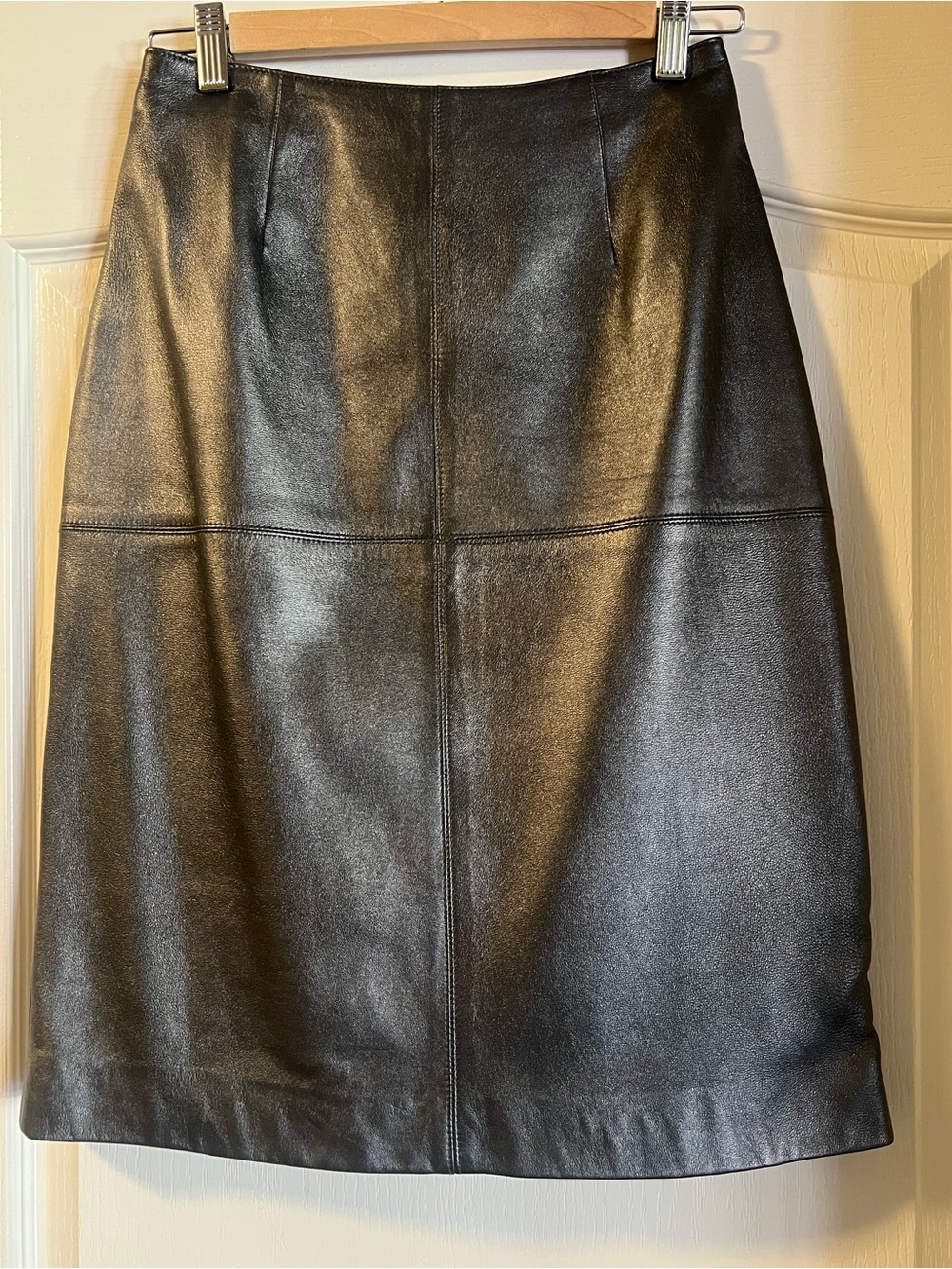 Jones New York Gray Metallic Leather Pencil Skirt